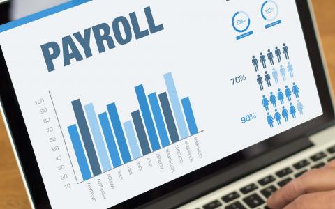 Exela HR Solutions blog on avoiding risks and increasing compliance using global payroll processing services.